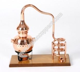Alambique de Cobre Tradicional c/ base em madeira